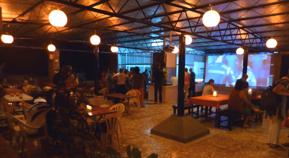 Evening entertainment at Le Zephyr