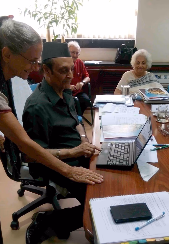 Dr. Karan Singh inaugurates the Educational and Research Network of Auroville connection to the National Knowledge Network of India