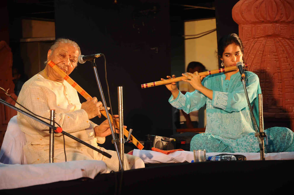 Pandit Hariprasad Chaurasia in concert with Chandra